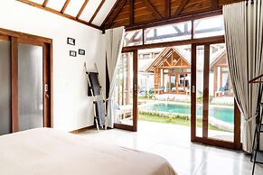LMBK Surf Camp - Hostel