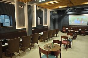 Hotel Shiv Palace