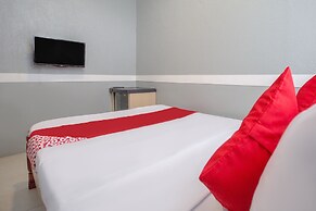 OYO 588 Sunrock Resort