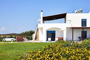 Nerida Beachfront Villas