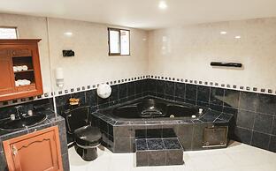 Nogal Hostel