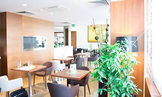 Mikado Hotel