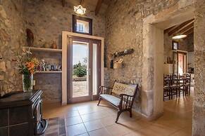 Villa - 3 Bedrooms with Pool - 103148