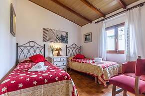 Villa - 3 Bedrooms with Pool - 103173
