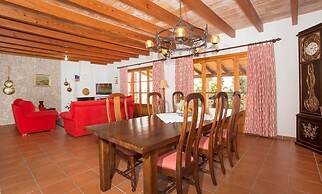 Villa - 4 Bedrooms with Pool and WiFi - 103183