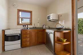 Villa - 2 Bedrooms with Pool - 103185