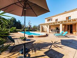 Villa - 4 Bedrooms with Pool and WiFi - 104238
