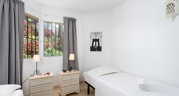 Apartment - 2 Bedrooms with Pool and WiFi - 107868