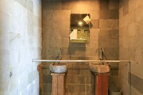 Waterside Inn Nusa Penida