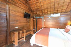 Waterside Inn Nusa Penida