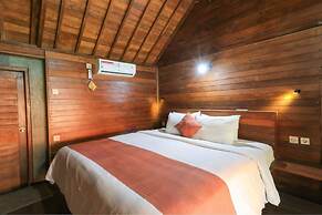 Waterside Inn Nusa Penida
