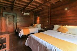 Waterside Inn Nusa Penida