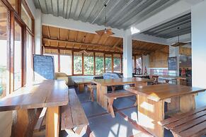 Lembur Incu Syariah Villa
