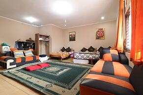 Lembur Incu Syariah Villa