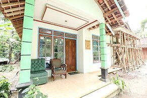 Homestay Mbah Parni