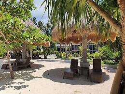 Pili Beach Resort Agmanic