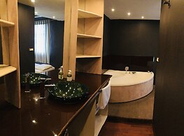 Naina Park Resort
