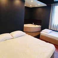 Naina Park Resort