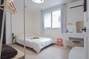 Jerry Blossom - Hostel