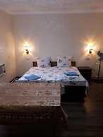 B&B Bahodir