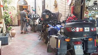 B&B Bahodir