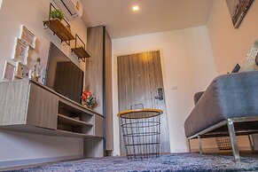 Apartment 450m from BTS with Sky Pool - bkbloft8