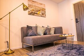 Apartment 450m from BTS with Sky Pool - bkbloft9