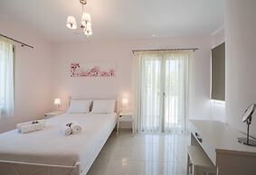 Bounatsa Studios & Apartments