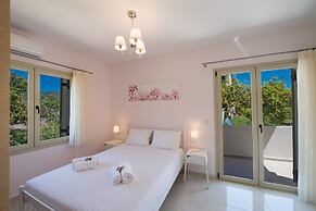 Bounatsa Studios & Apartments