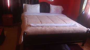 Rose Wood Lounge