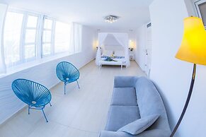 Hydrele Beach Hotel