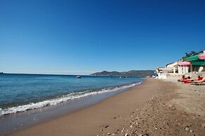 Hydrele Beach Hotel
