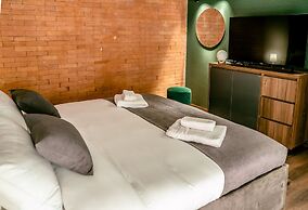 Luxury Inn