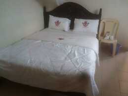 Club Icon Guest House
