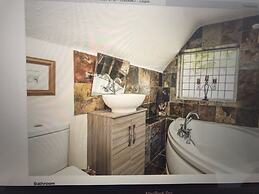 Stunning 3 Bed Cottage