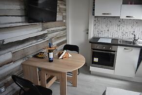 Dante Apartment