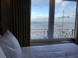 Hotel Merveilleux Côté Mer
