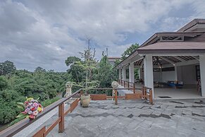 Hidden Seroja Villa