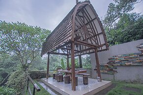 Hidden Seroja Villa