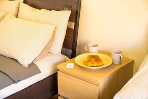 Mina Hotel
