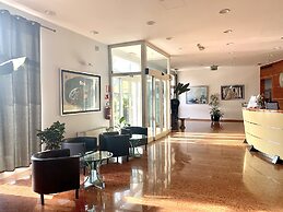 Hotel Riverside