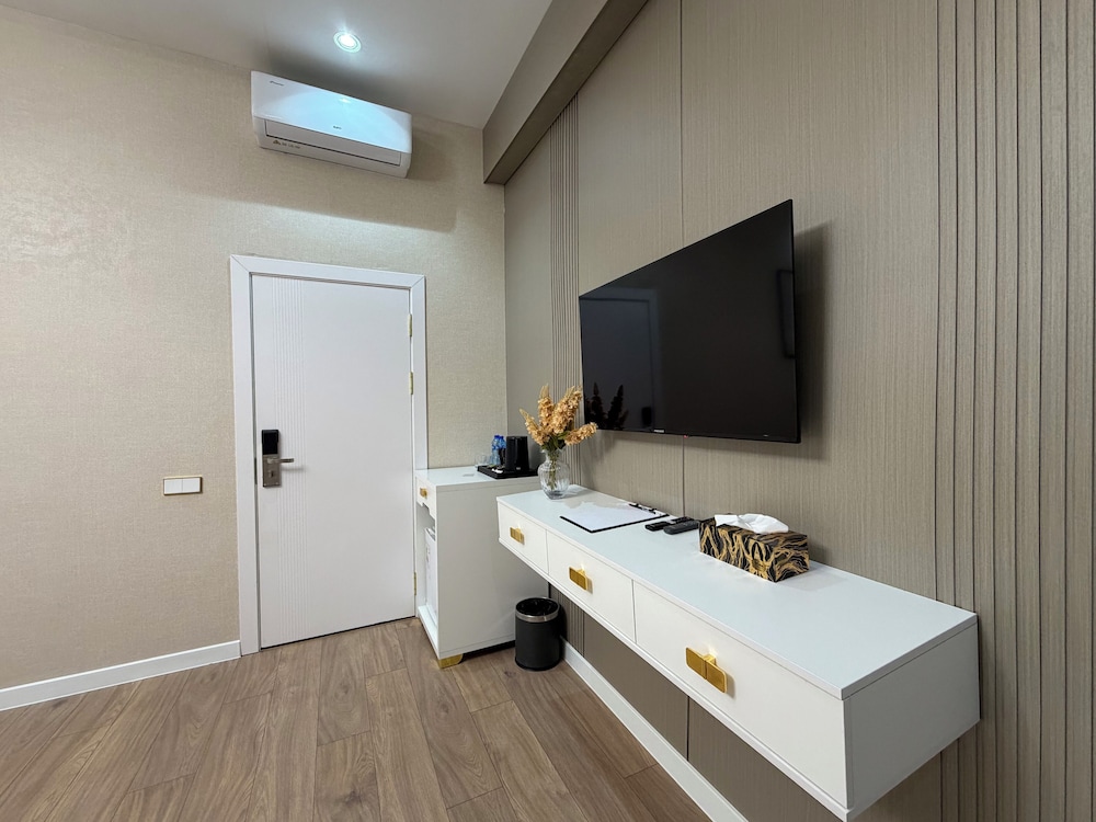 Art Regency Premium Hotel