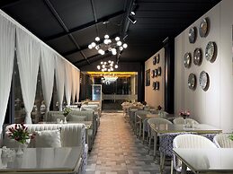 Art Regency Premium Hotel
