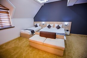 Art Regency Premium Hotel