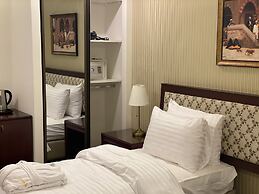 Strand Hotel