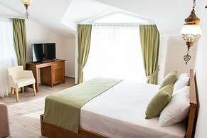 Infinity Ruby Hotel