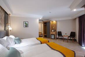 Kayhan City Hotel