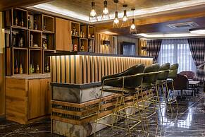 Kayhan City Hotel