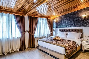 Lazz City Hotel