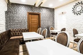 Lazz City Hotel